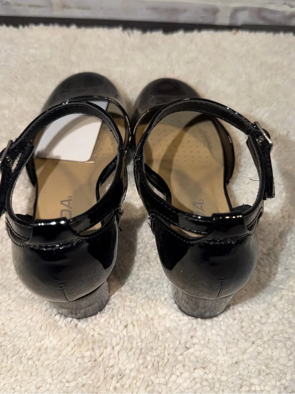 Soda Black Patent Mary Jane Low Block Heel Kids Dress Shoes 1.5